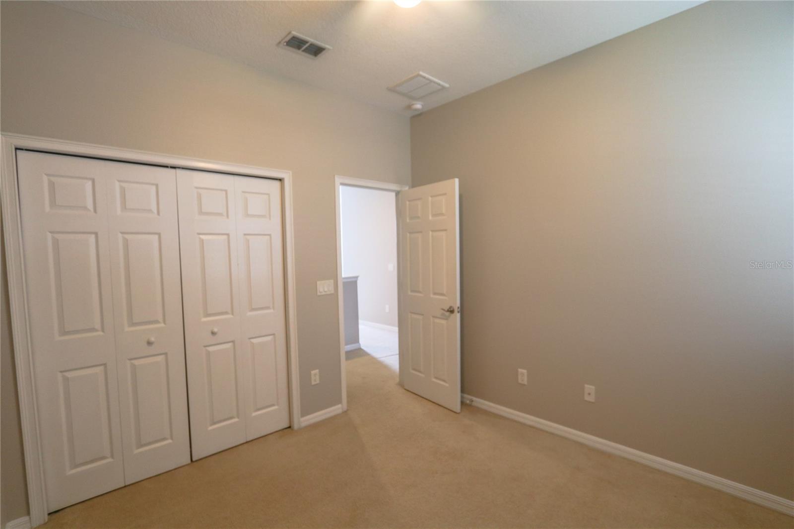 KINGS GATE SUB - Residential Lease