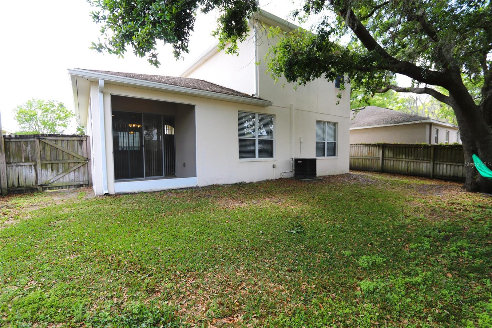 KINGS GATE SUB - Residential Lease