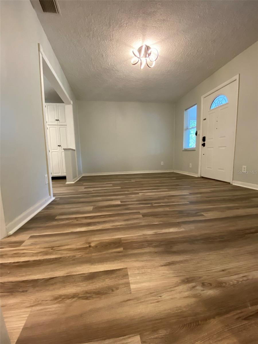 CRESENT LAKE GARDENS - Residential Income