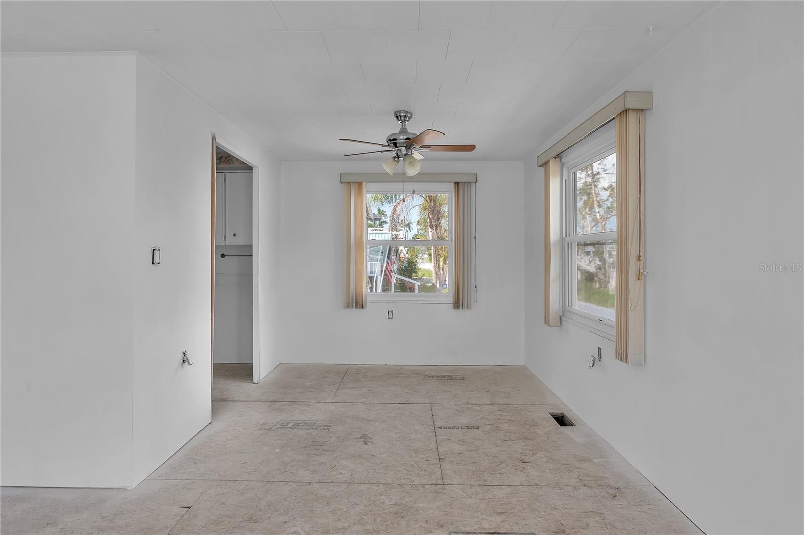 SUNNY SHORES TRAILER COMMUNITY - Residential