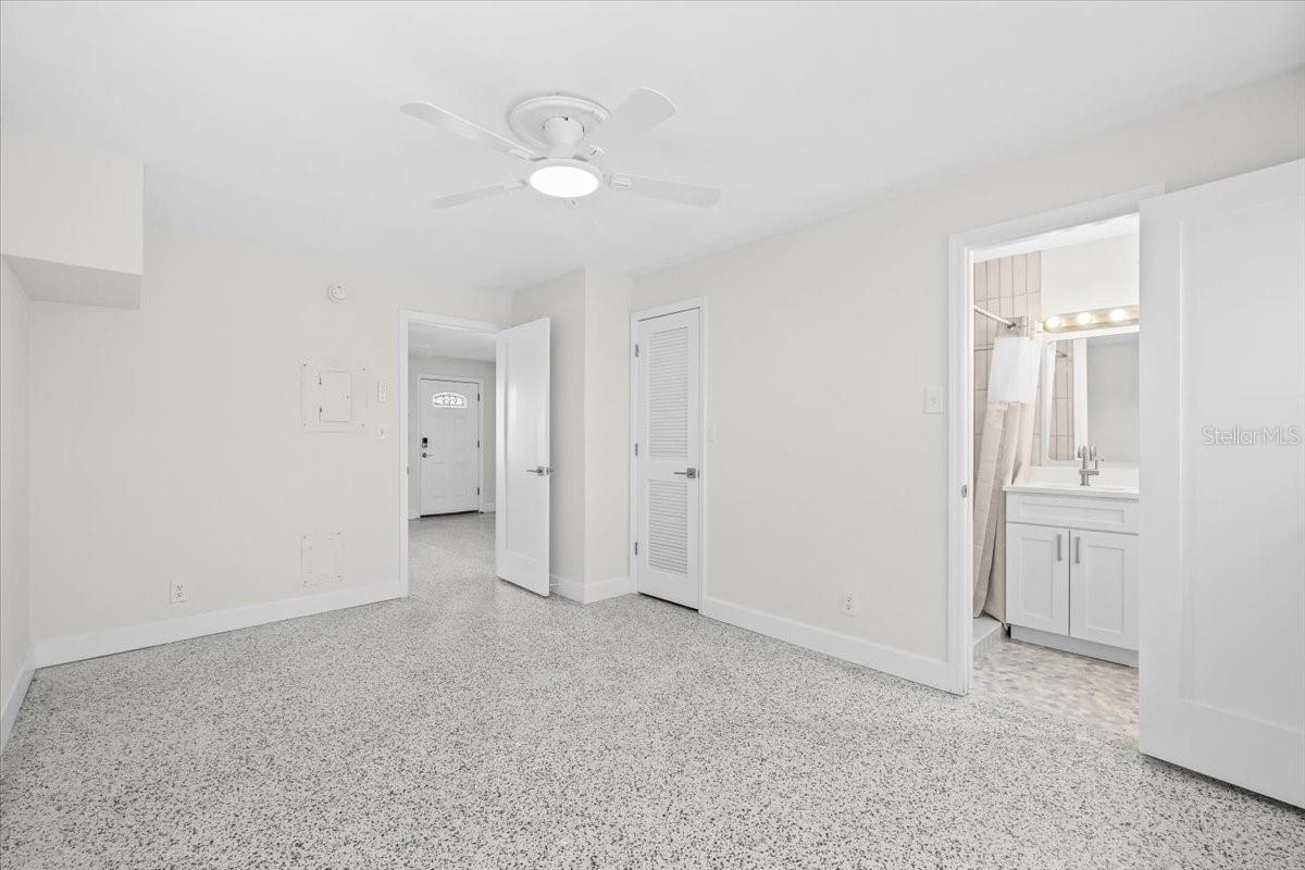 BAY ISLES CONDO - Residential