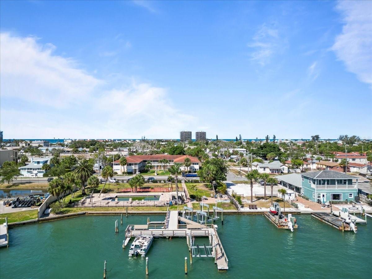 BAY ISLES CONDO - Residential