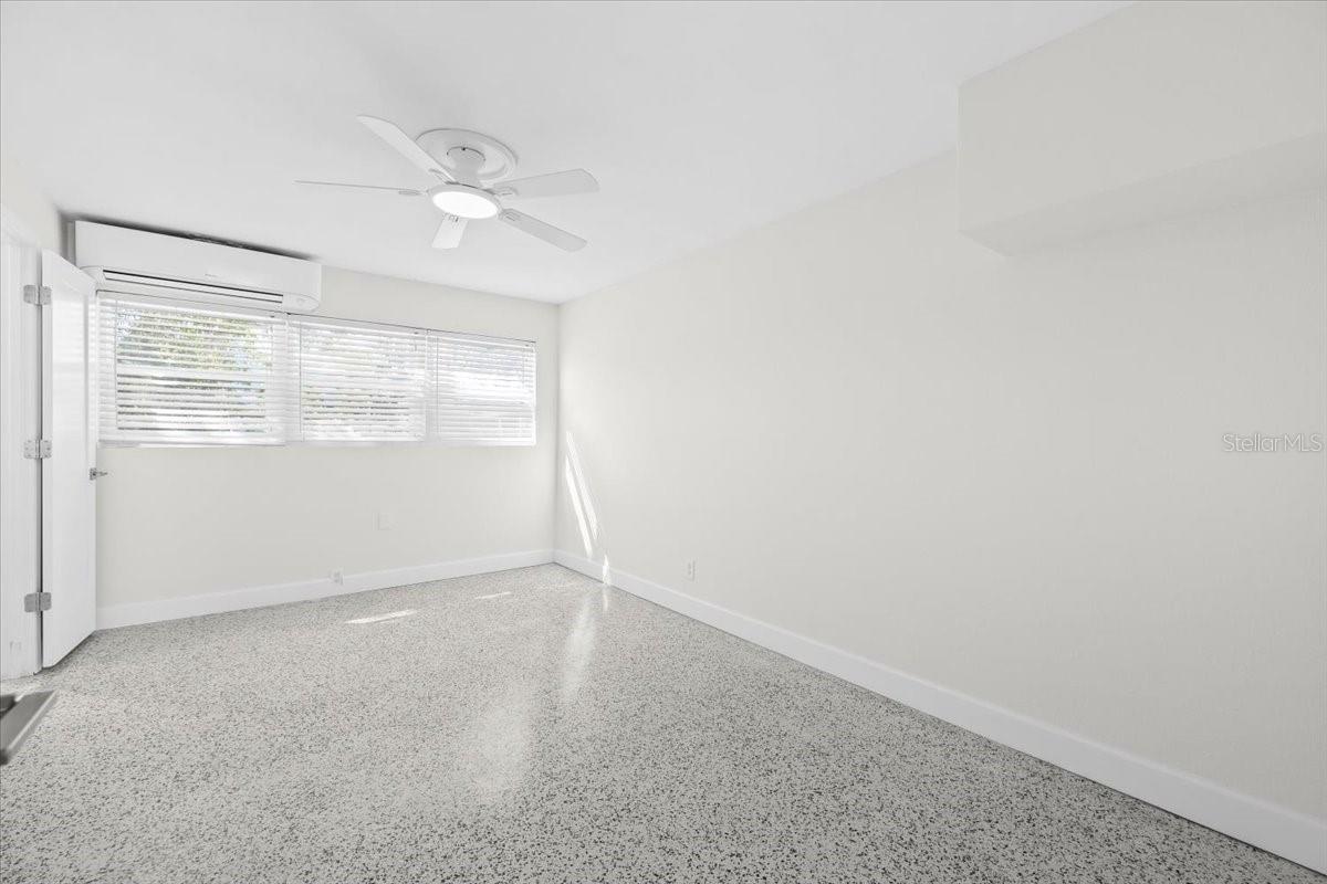 BAY ISLES CONDO - Residential