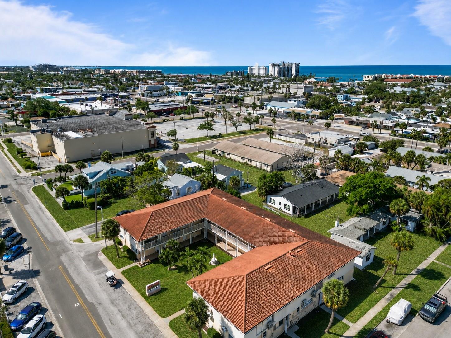 BAY ISLES CONDO - Residential