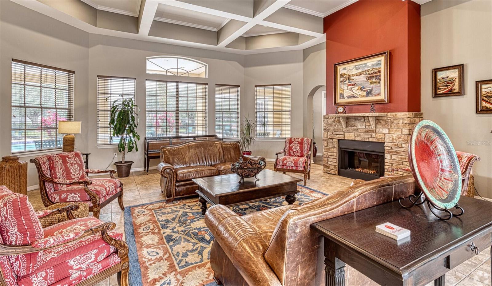 VILLA VALENCIA - Residential