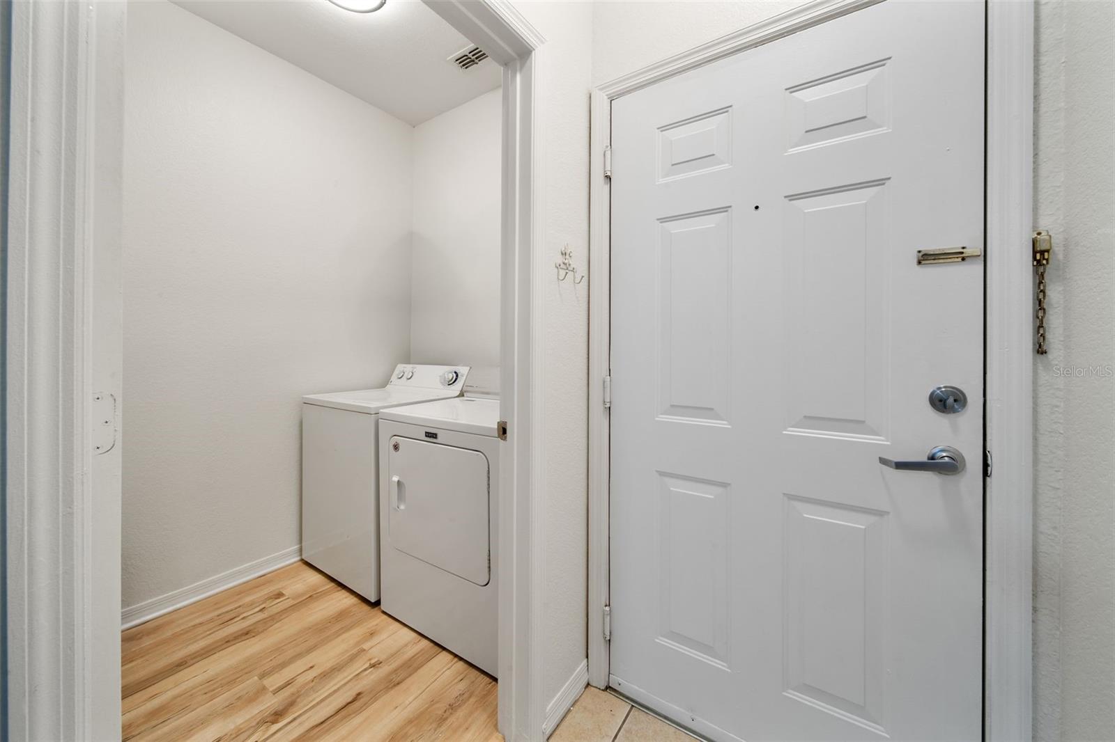 VILLA VALENCIA - Residential