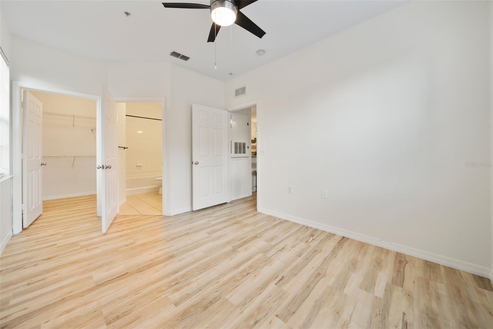 VILLA VALENCIA - Residential