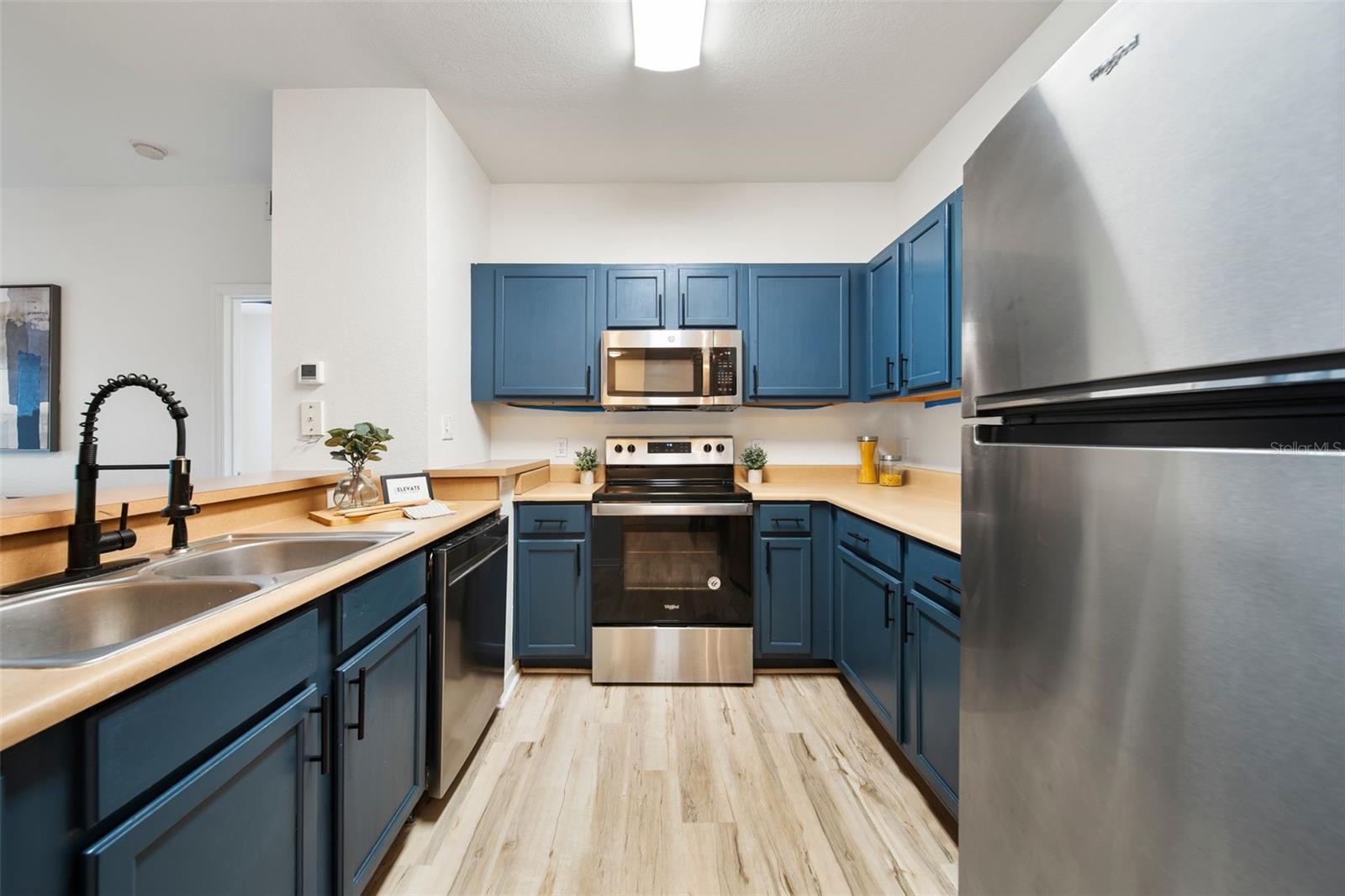 VILLA VALENCIA - Residential