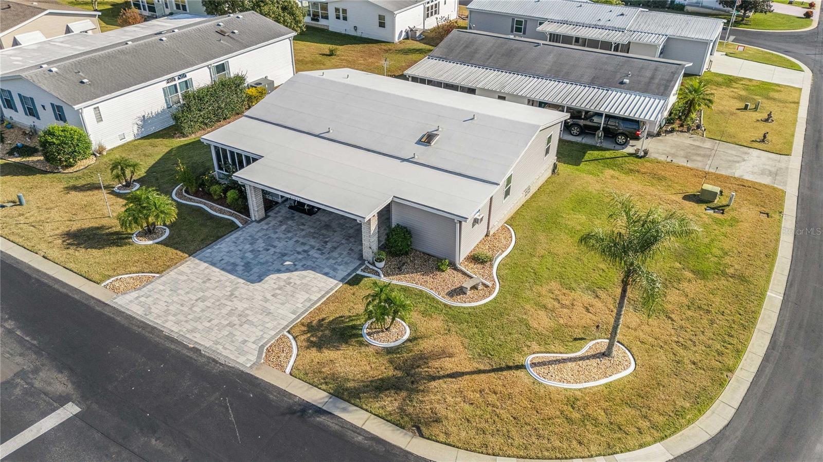 GRAND HORIZONS PH 01 - Residential