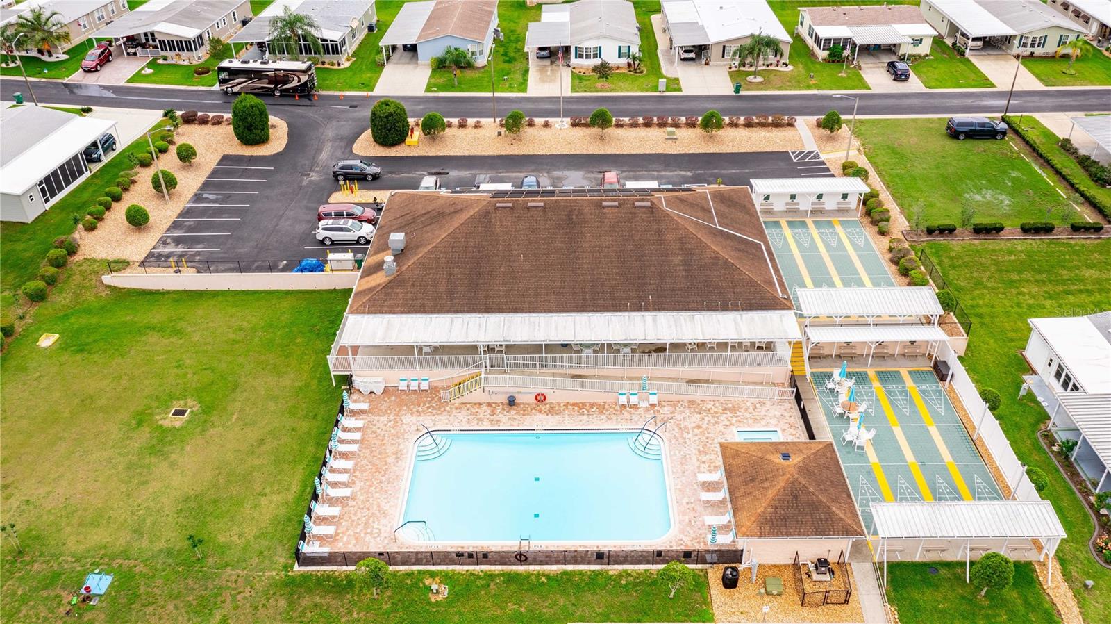 GRAND HORIZONS PH 01 - Residential