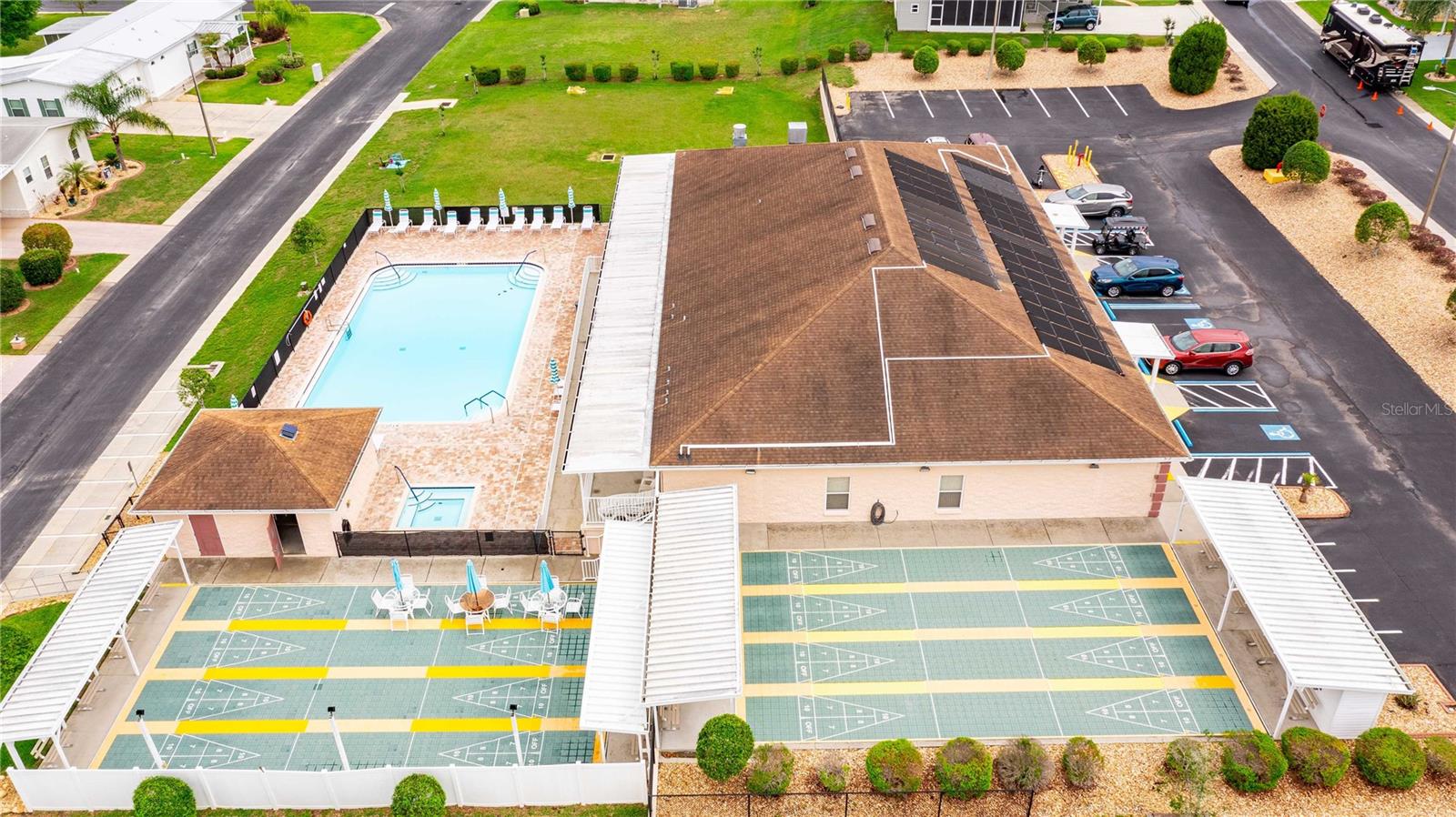 GRAND HORIZONS PH 01 - Residential