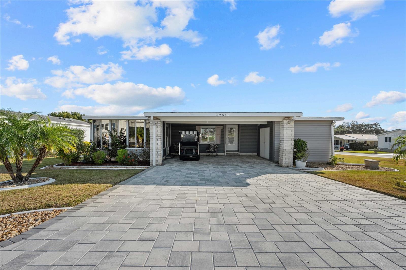 GRAND HORIZONS PH 01 - Residential