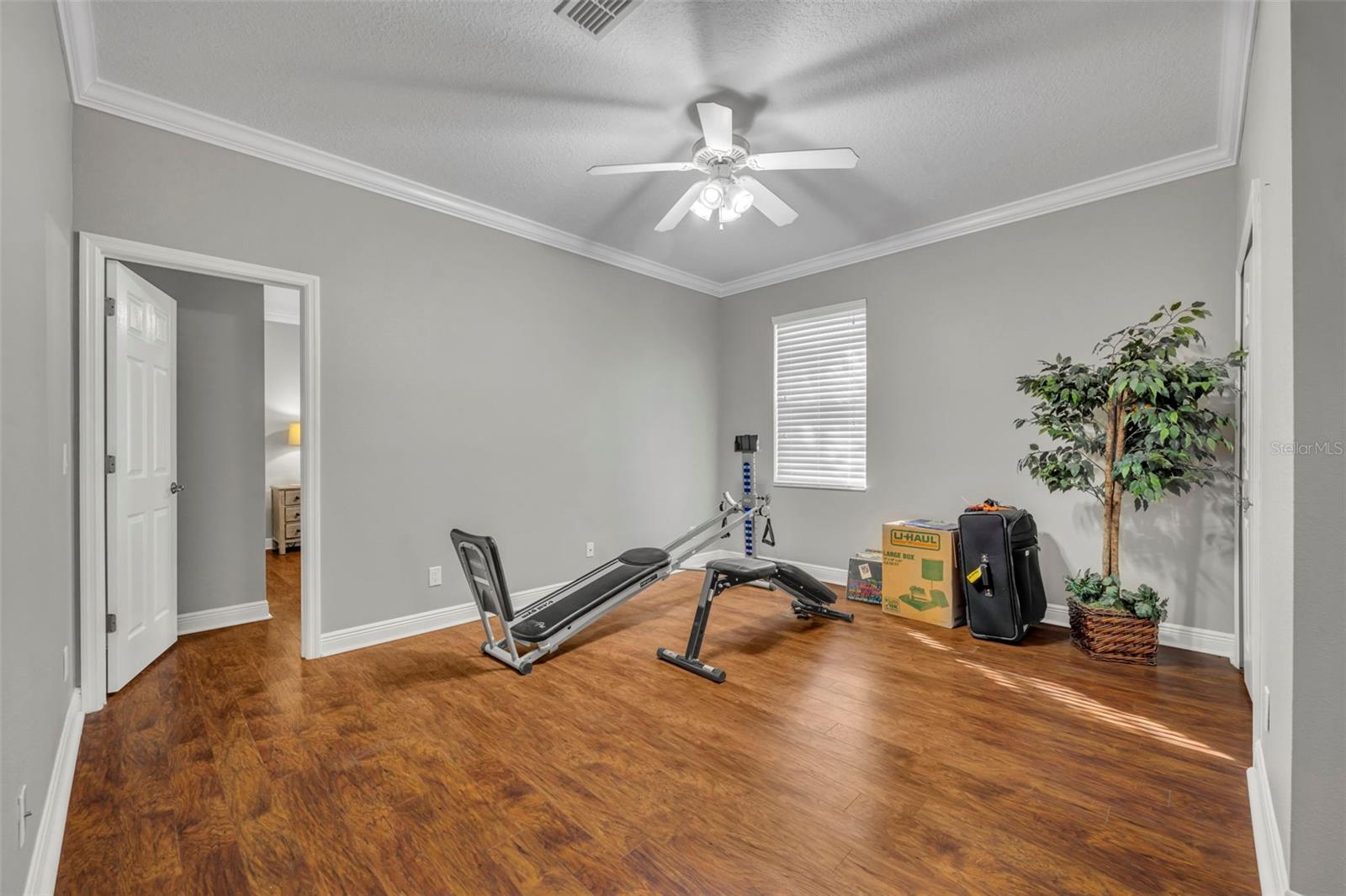 BLUE LAKE ESTATES - Residential