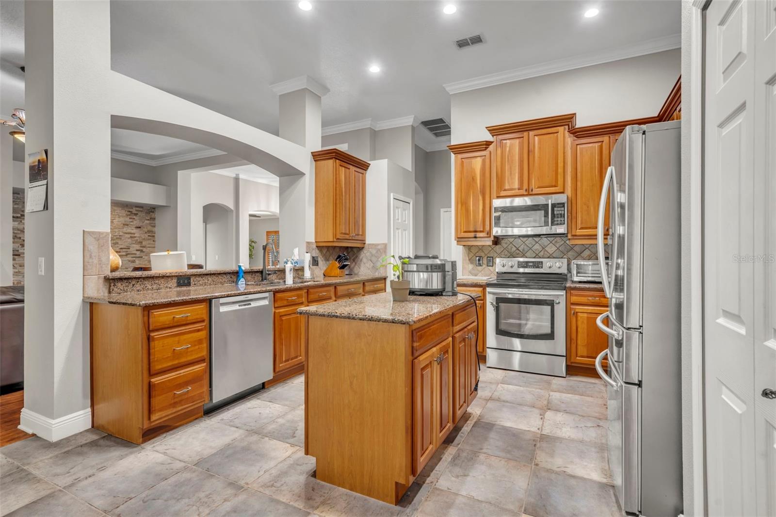 BLUE LAKE ESTATES - Residential