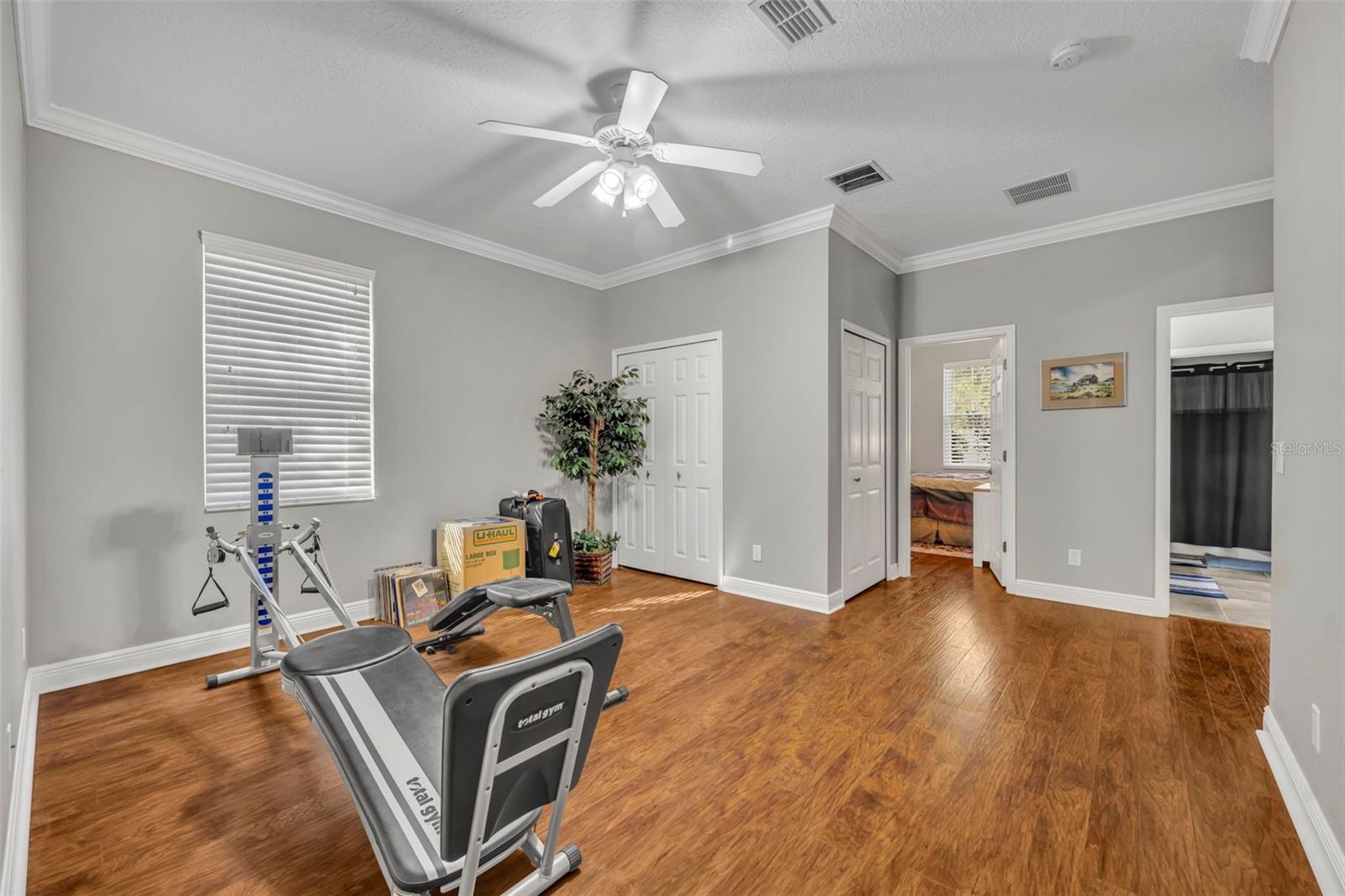 BLUE LAKE ESTATES - Residential