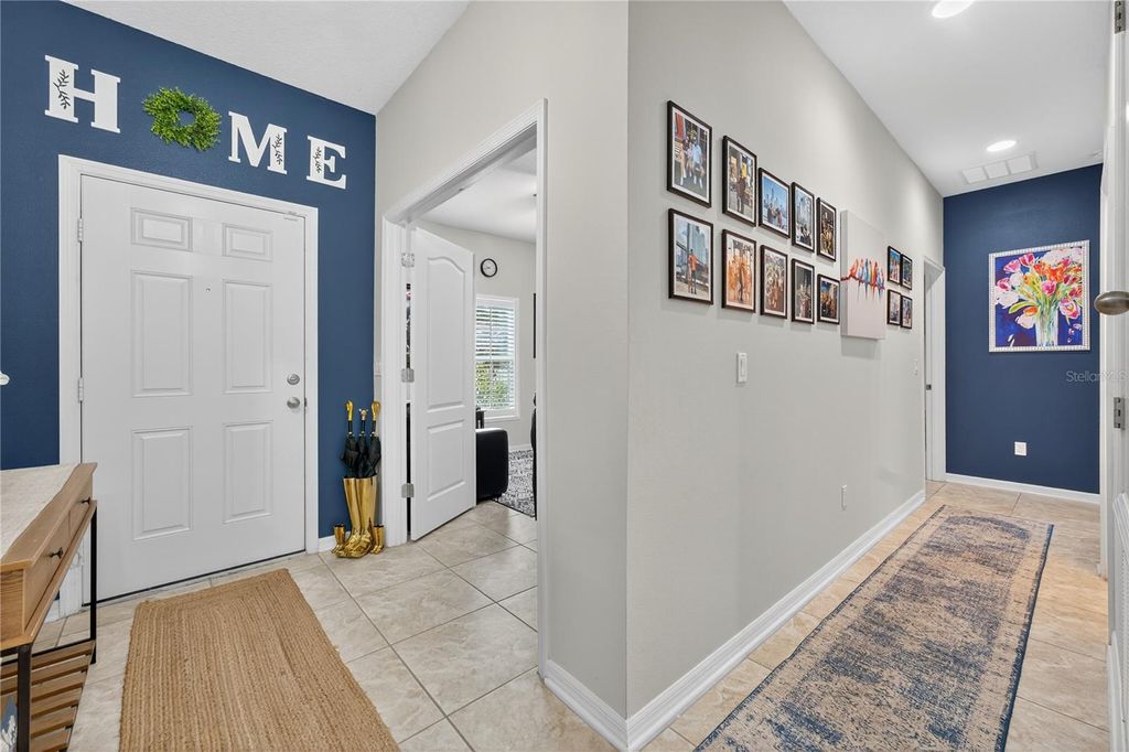 Photo of 637 Bay Bridge Circle, Apopka, FL 32703 (MLS # O6348479)