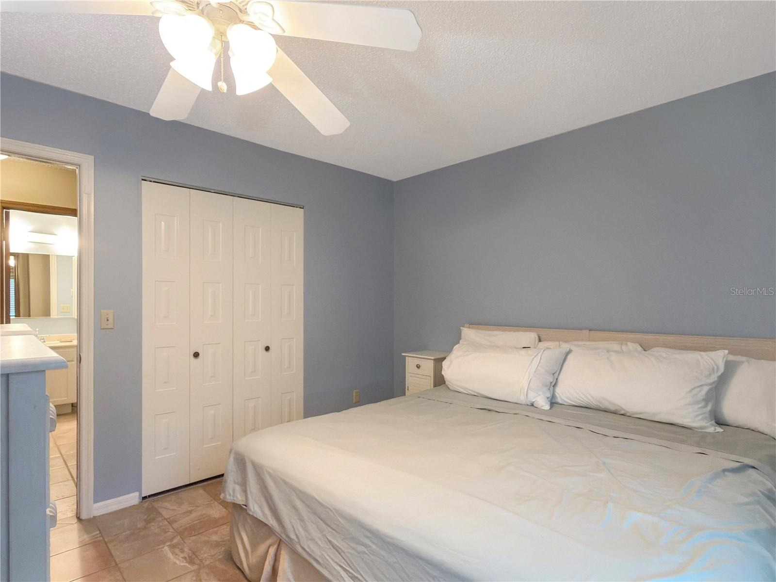 HIGHGATE B CONDO - Residential