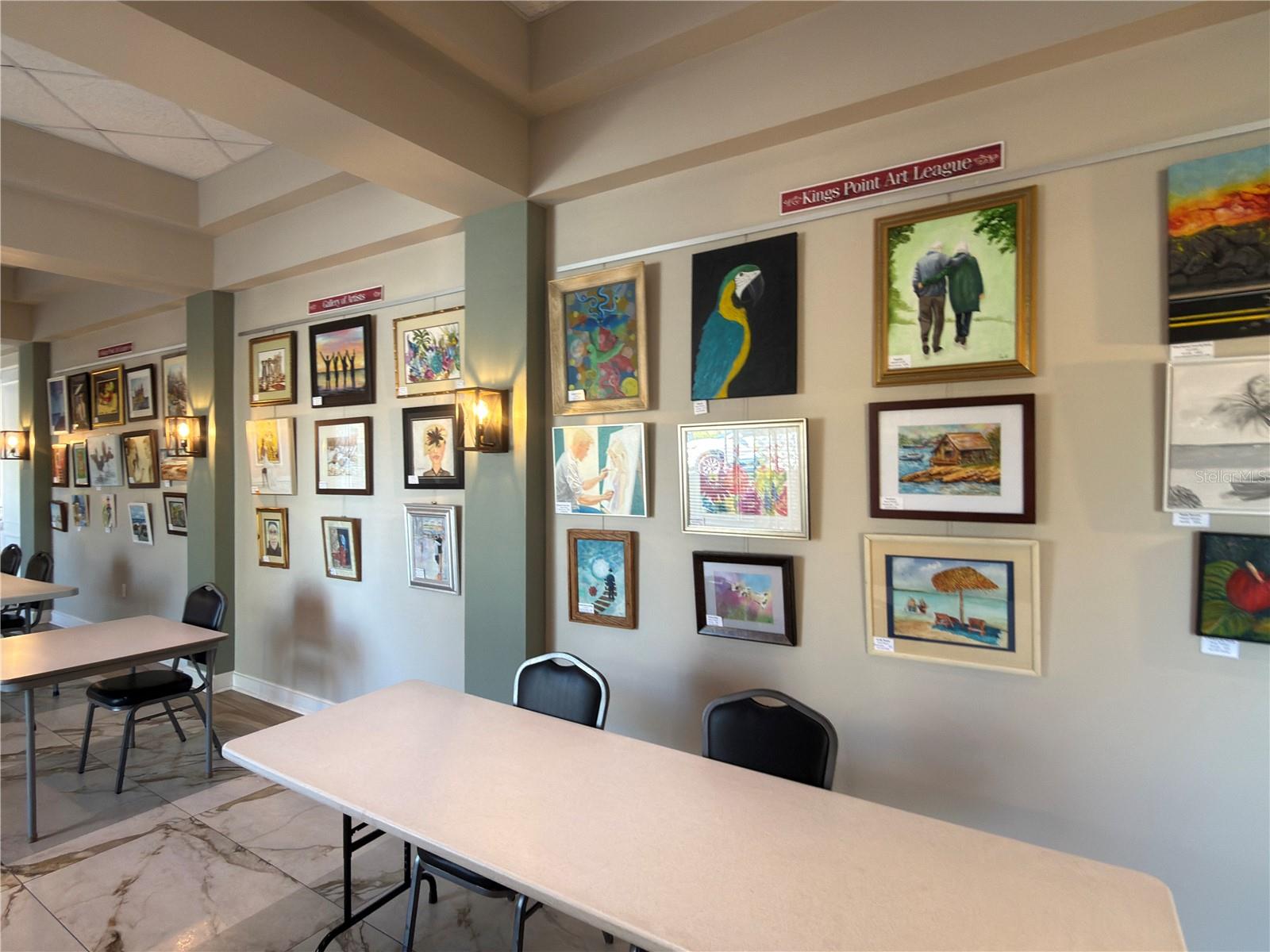 HIGHGATE B CONDO - Residential