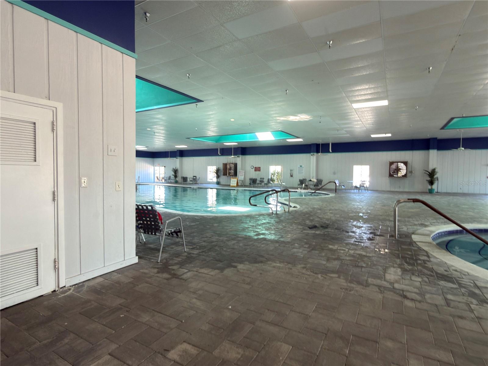 HIGHGATE B CONDO - Residential