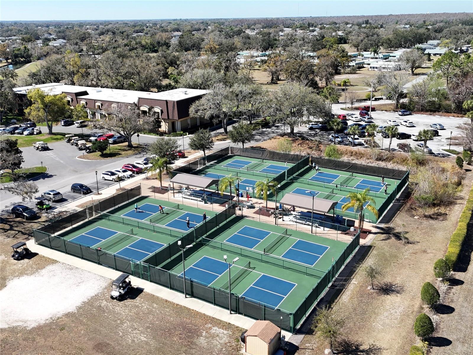 HIGHGATE B CONDO - Residential