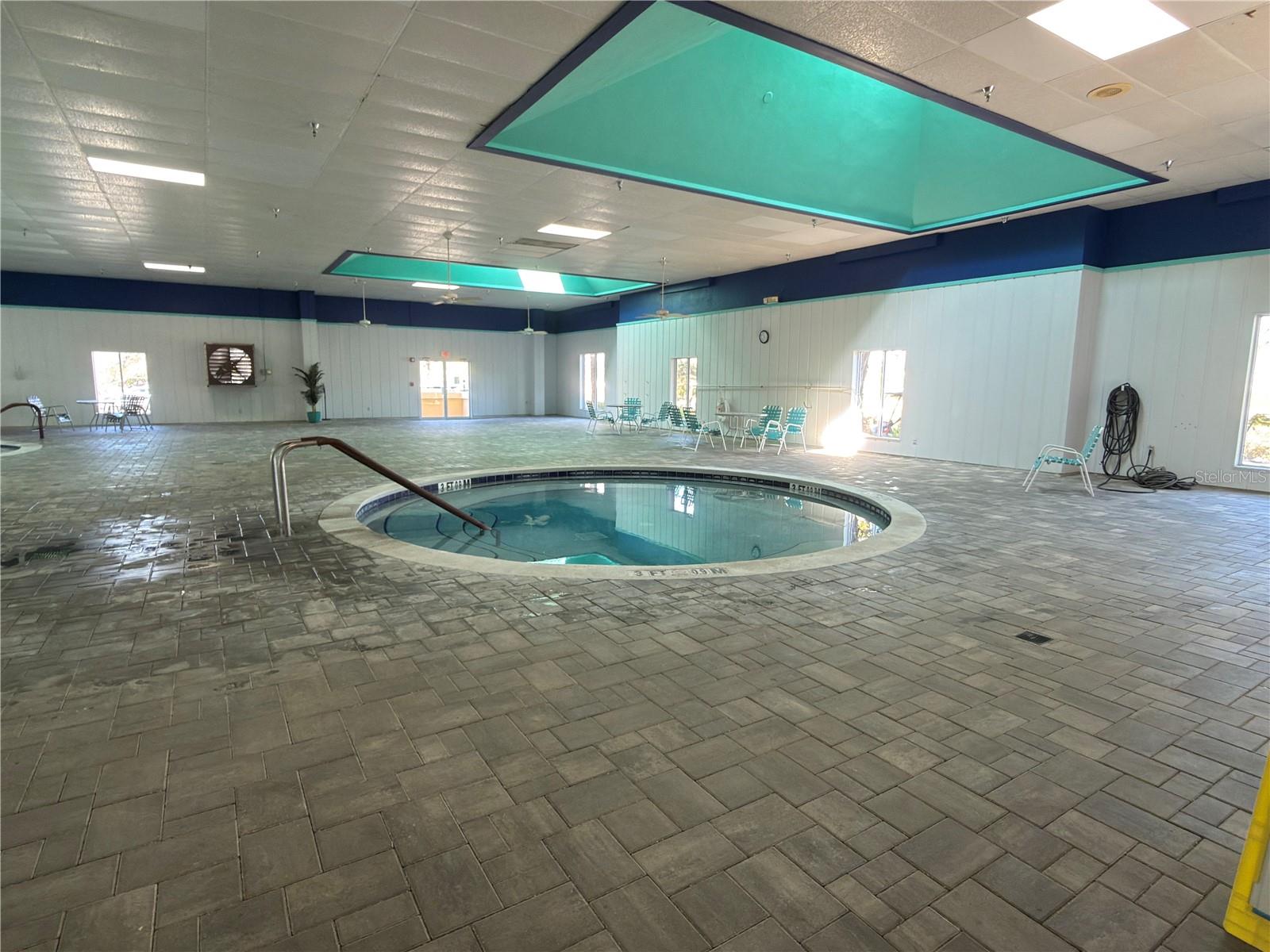 HIGHGATE B CONDO - Residential