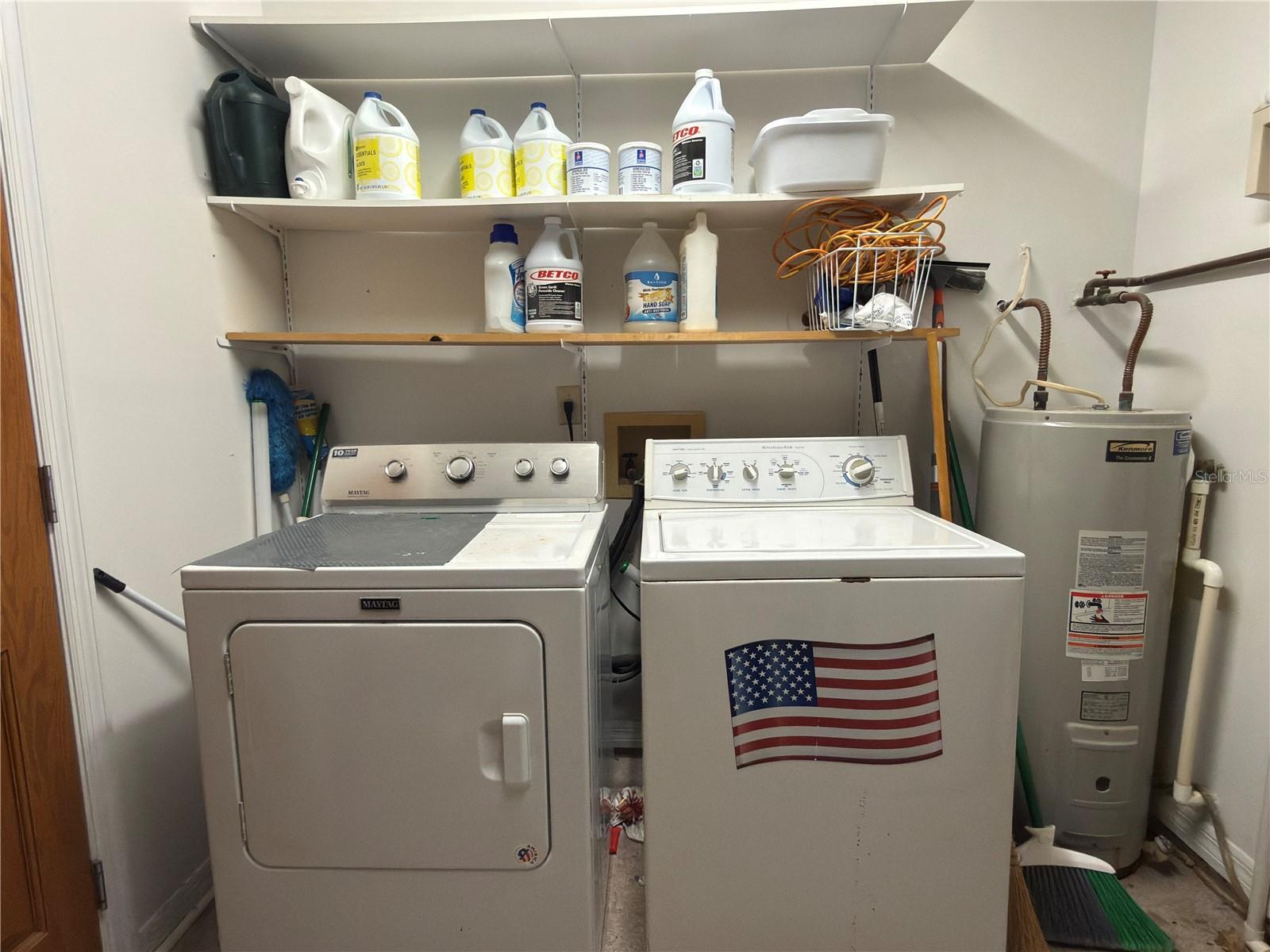 HIGHGATE B CONDO - Residential