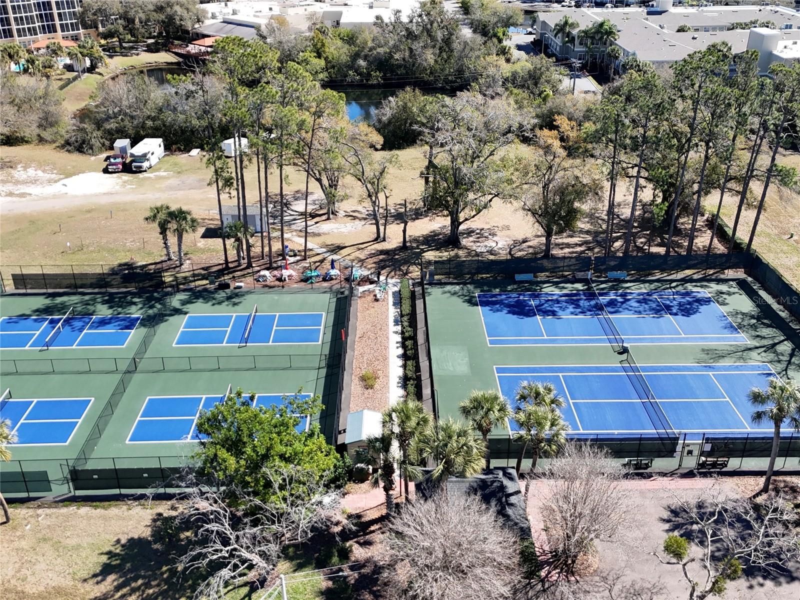 HIGHGATE B CONDO - Residential