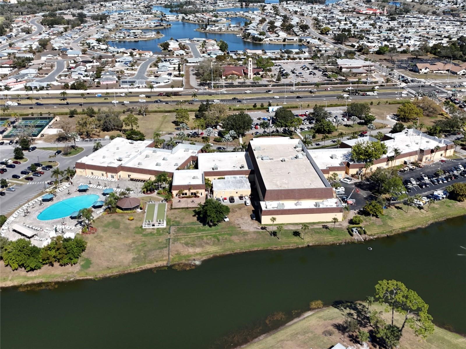 HIGHGATE B CONDO - Residential