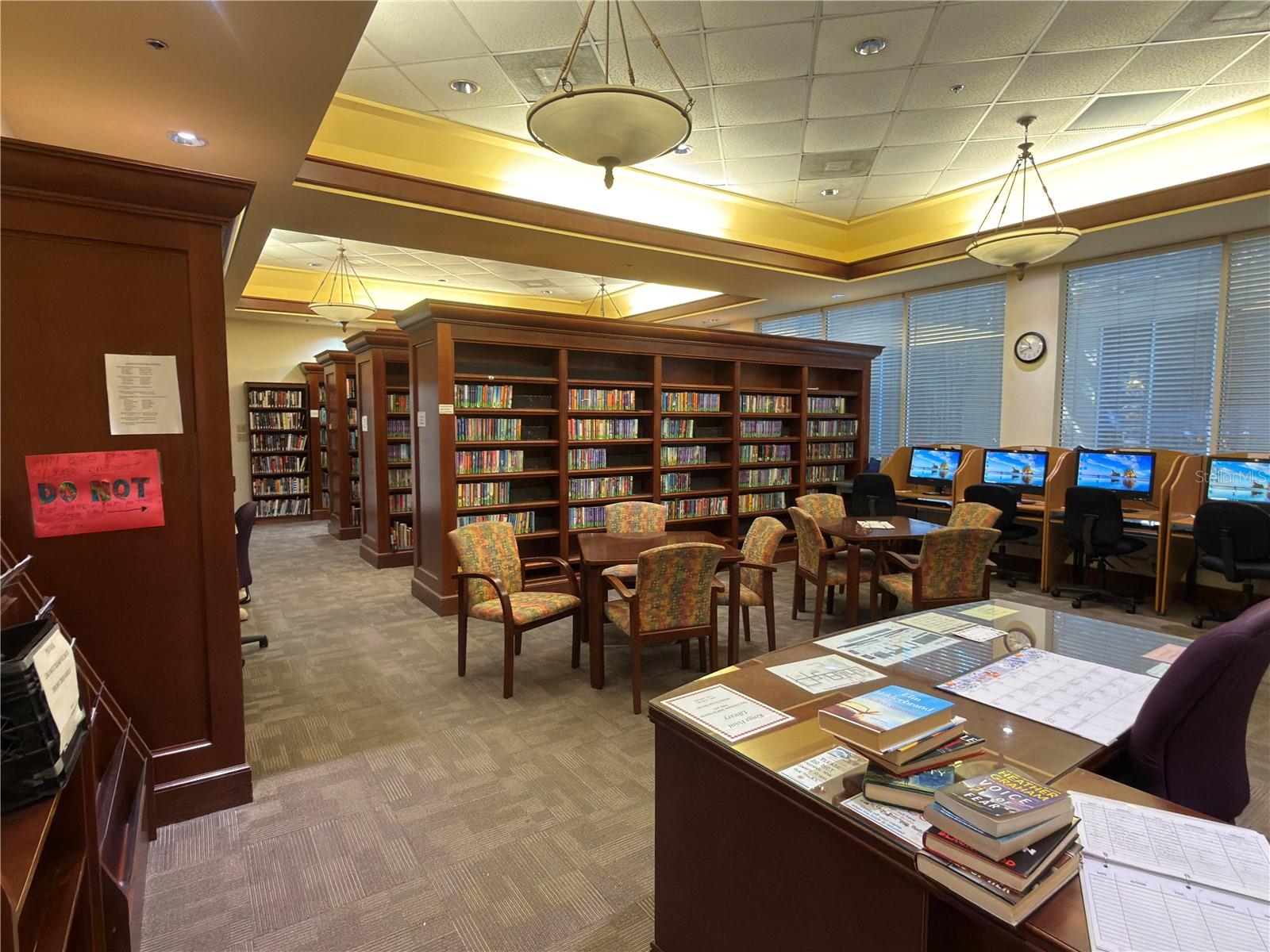 HIGHGATE B CONDO - Residential