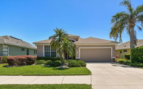 A home in PALMETTO