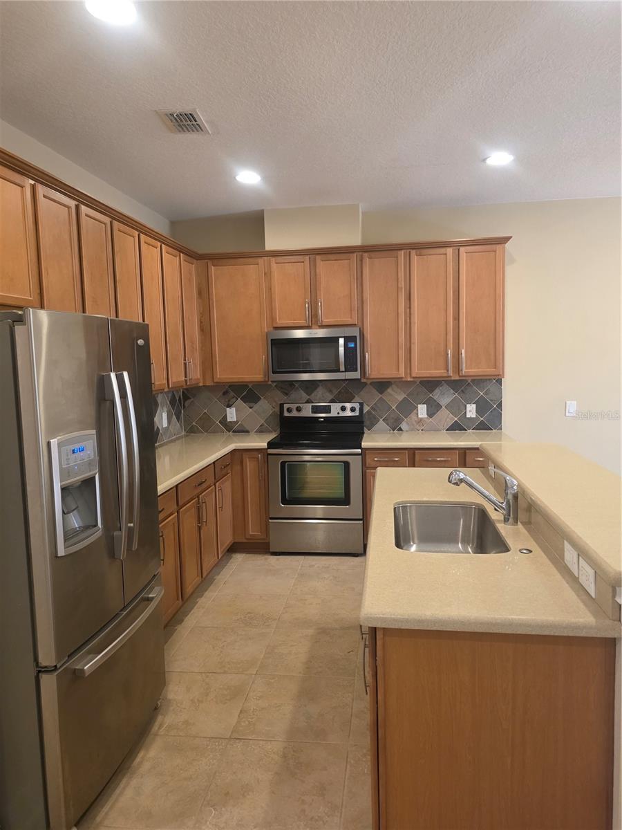 SAVANNAH PARK - Residential