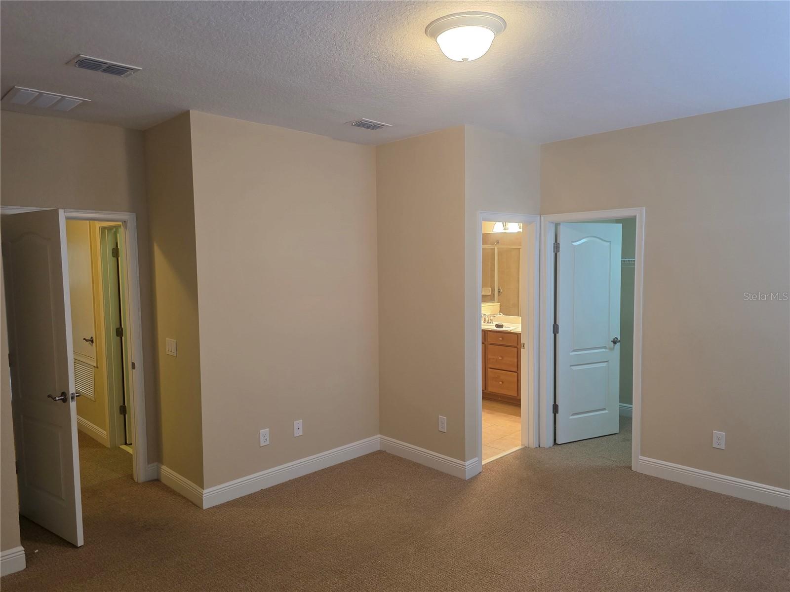 SAVANNAH PARK - Residential