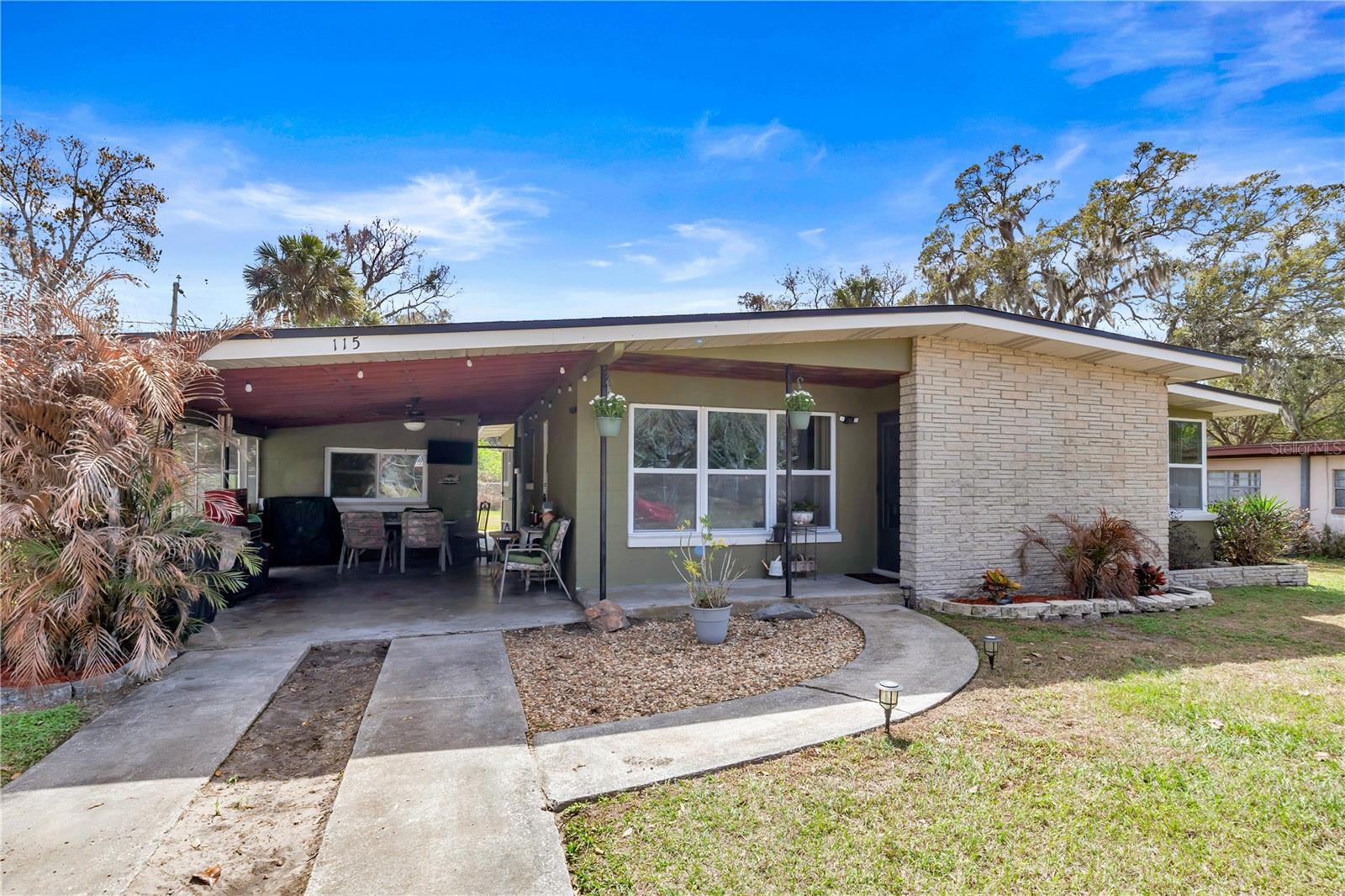 SOUTH PINECREST 2ND ADD - Residential