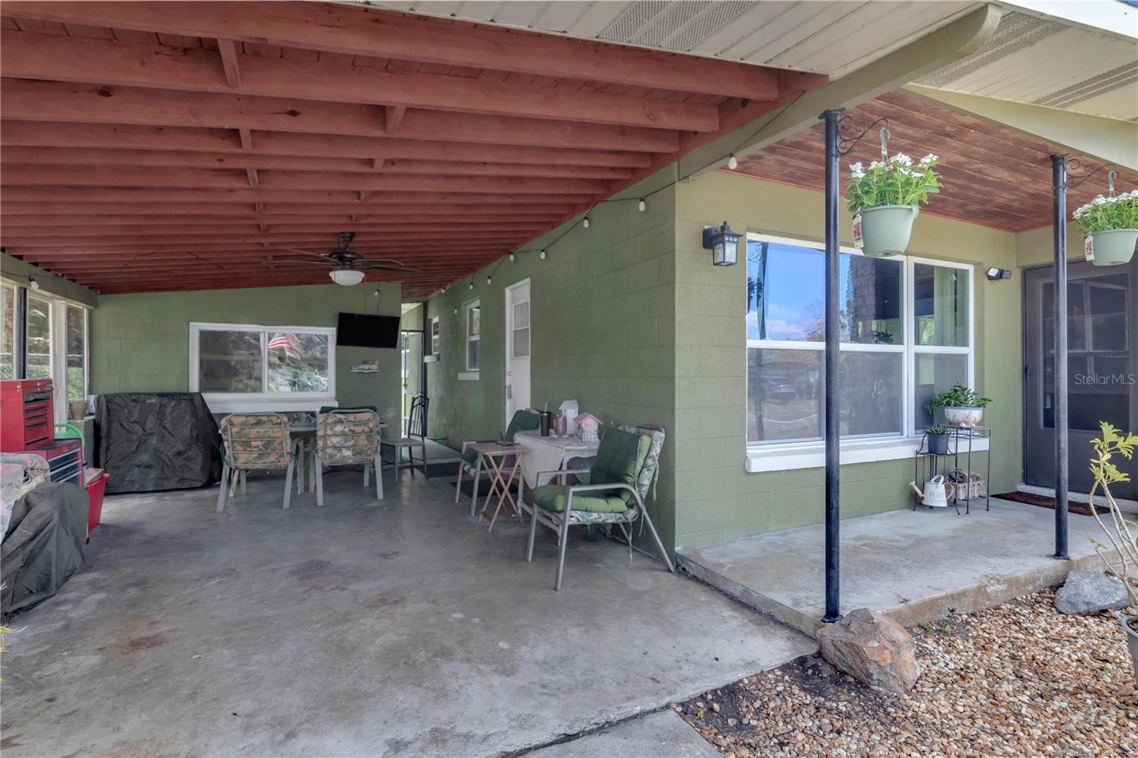 SOUTH PINECREST 2ND ADD - Residential