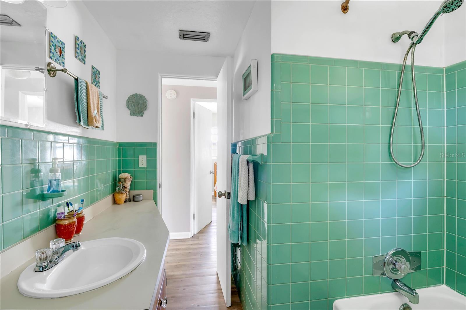 SOUTH PINECREST 2ND ADD - Residential