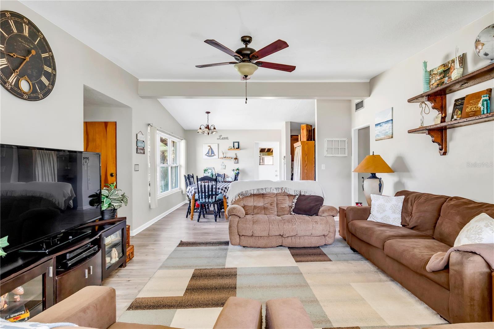 SOUTH PINECREST 2ND ADD - Residential