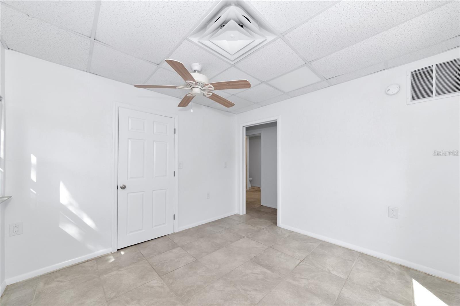 PORT CHARLOTTE SUB 39 - Residential Lease