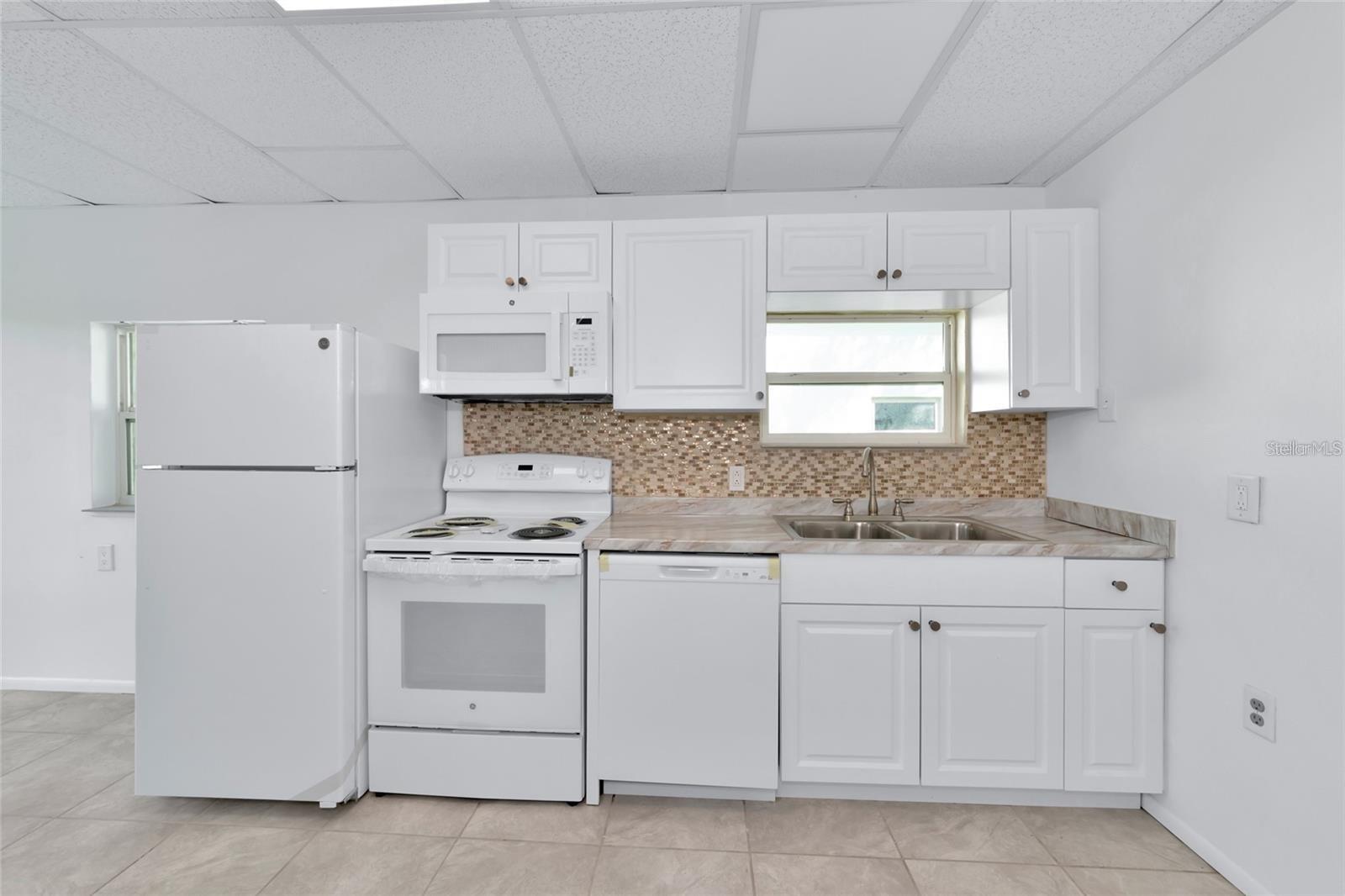 PORT CHARLOTTE SUB 39 - Residential Lease