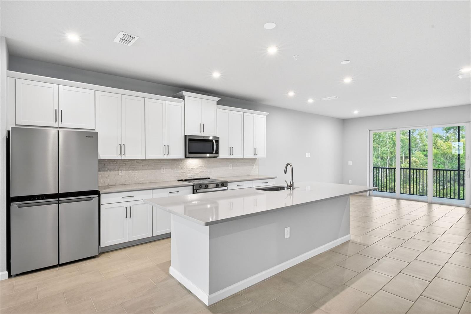 LAKESPUR AT WELLEN PARK - Residential