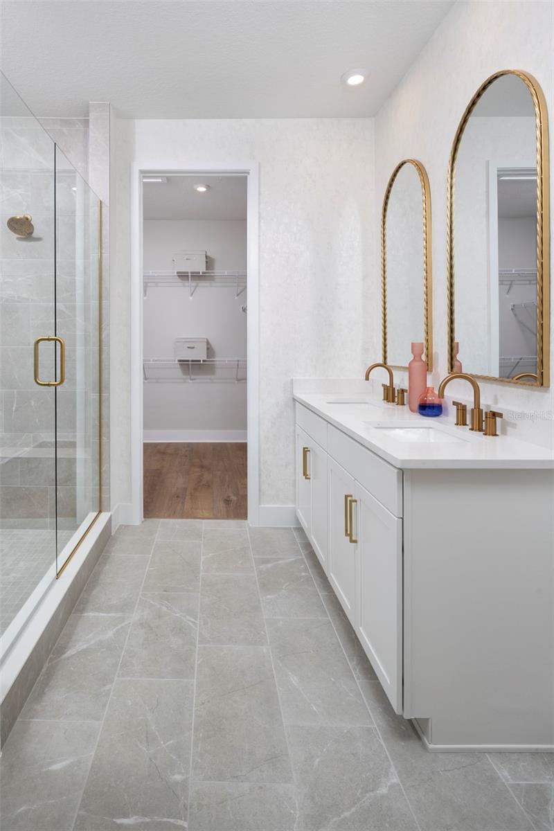 LAKESPUR AT WELLEN PARK - Residential