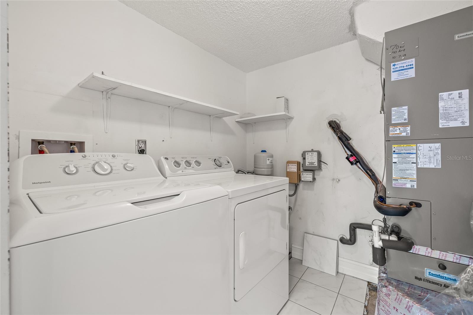 PENTHOUSE GROVES - Residential