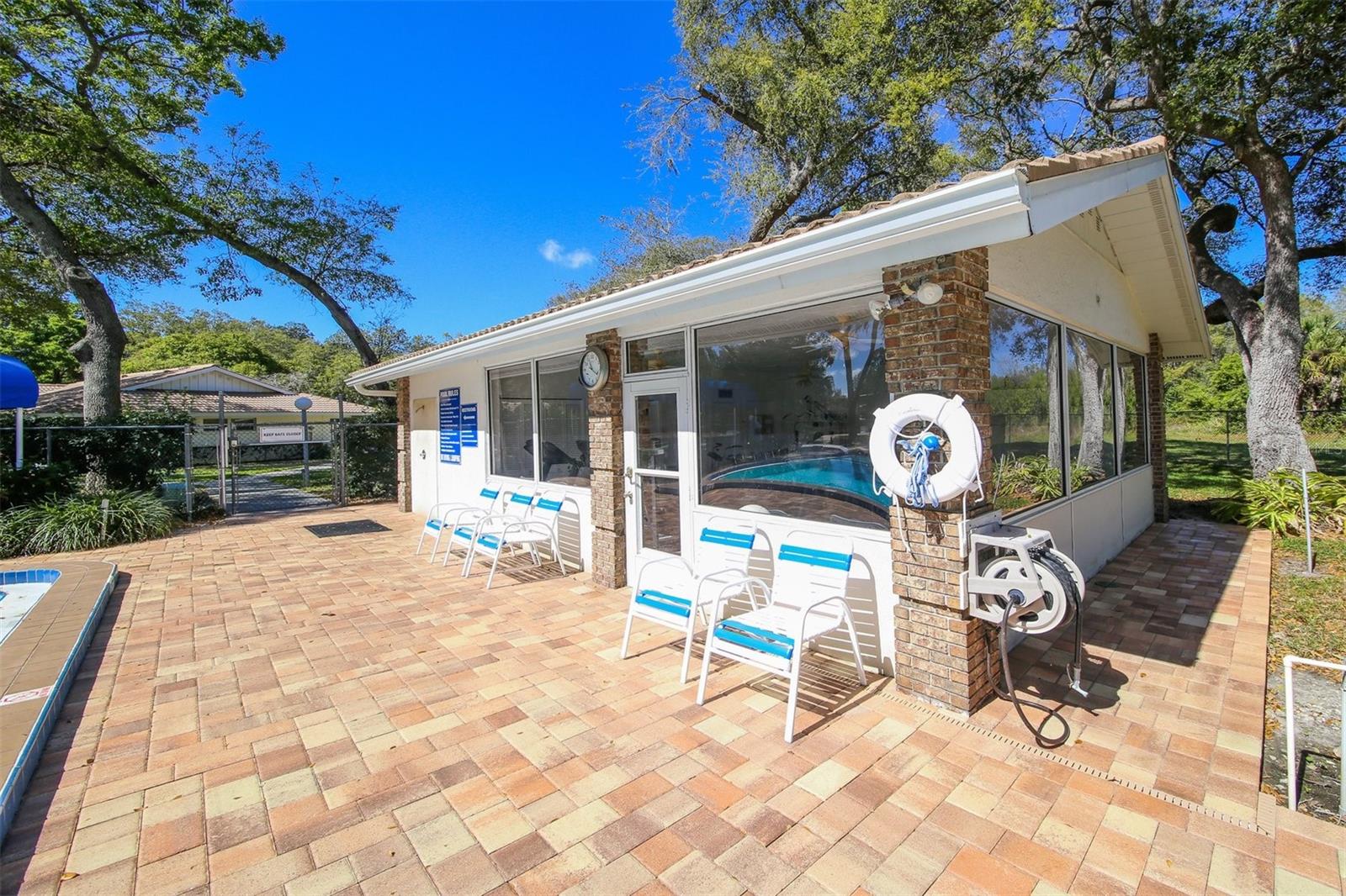 GARDEN LAKES VILLAGE SEC 2 - Residential Lease