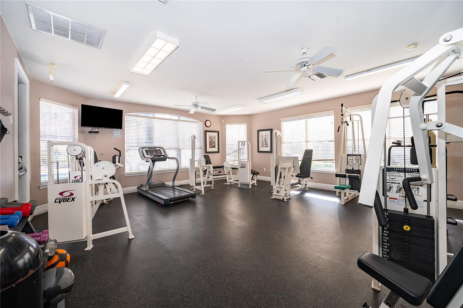 BORDEAUX BLDG 1 - Residential