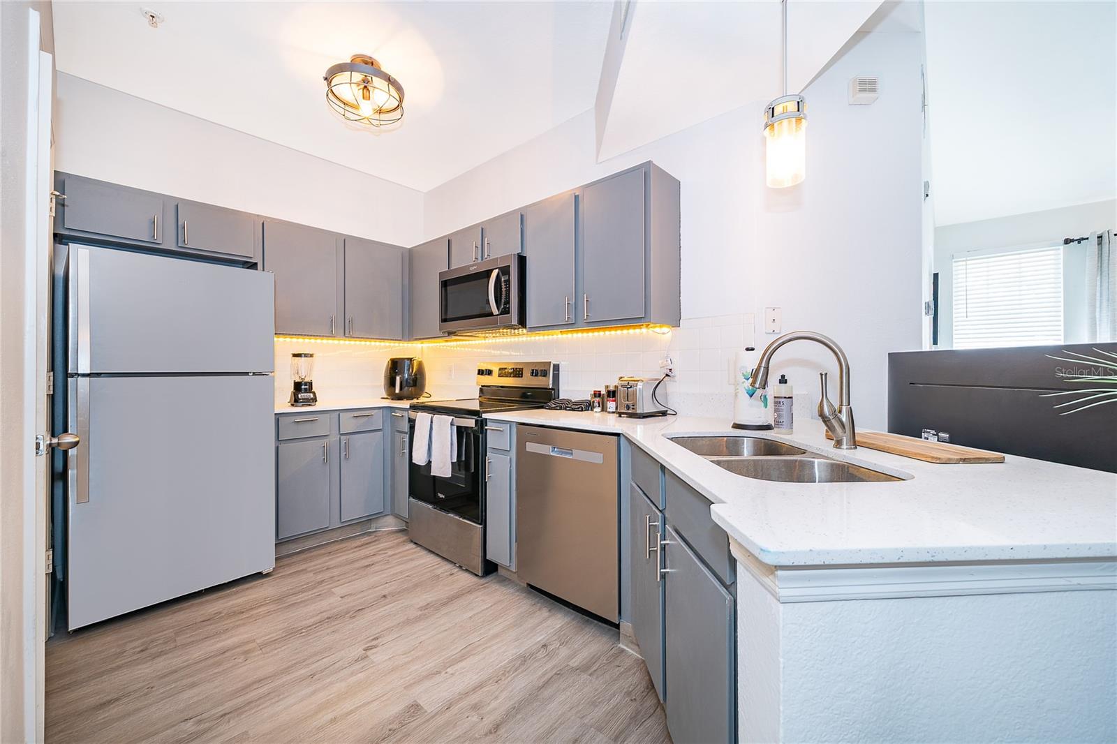 BORDEAUX BLDG 1 - Residential