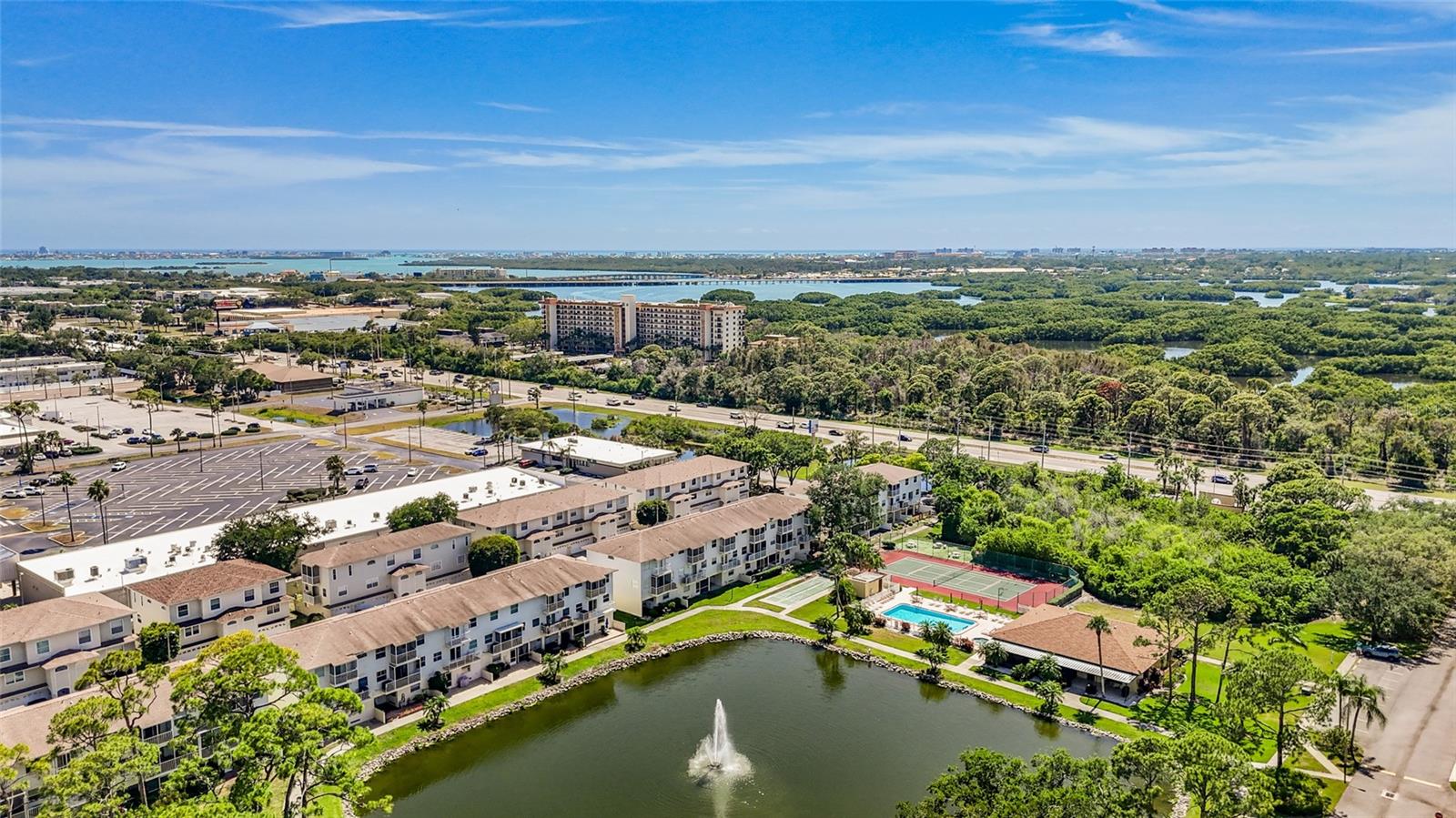 6000 PARK PLACE CONDO - Residential