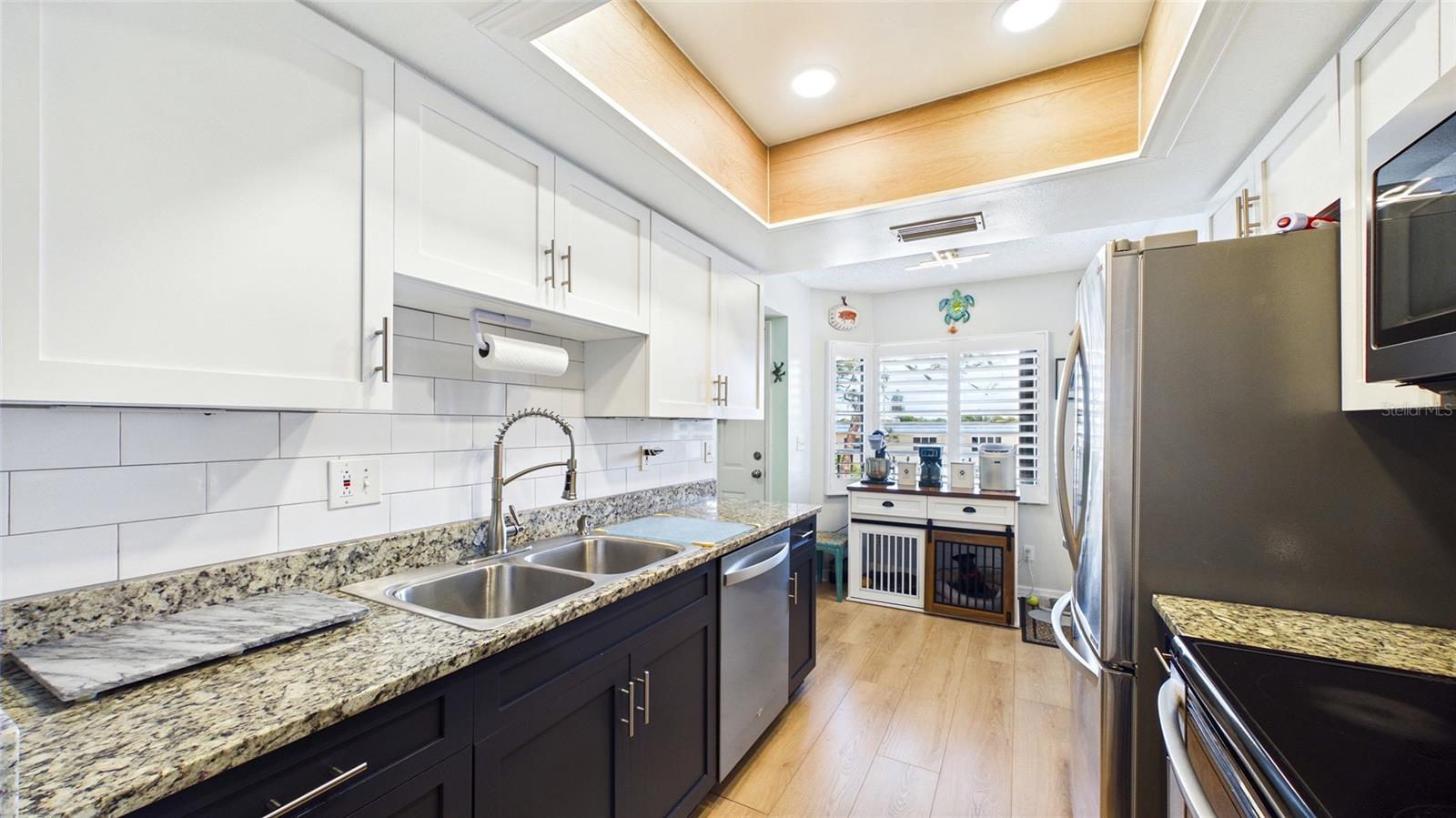 6000 PARK PLACE CONDO - Residential