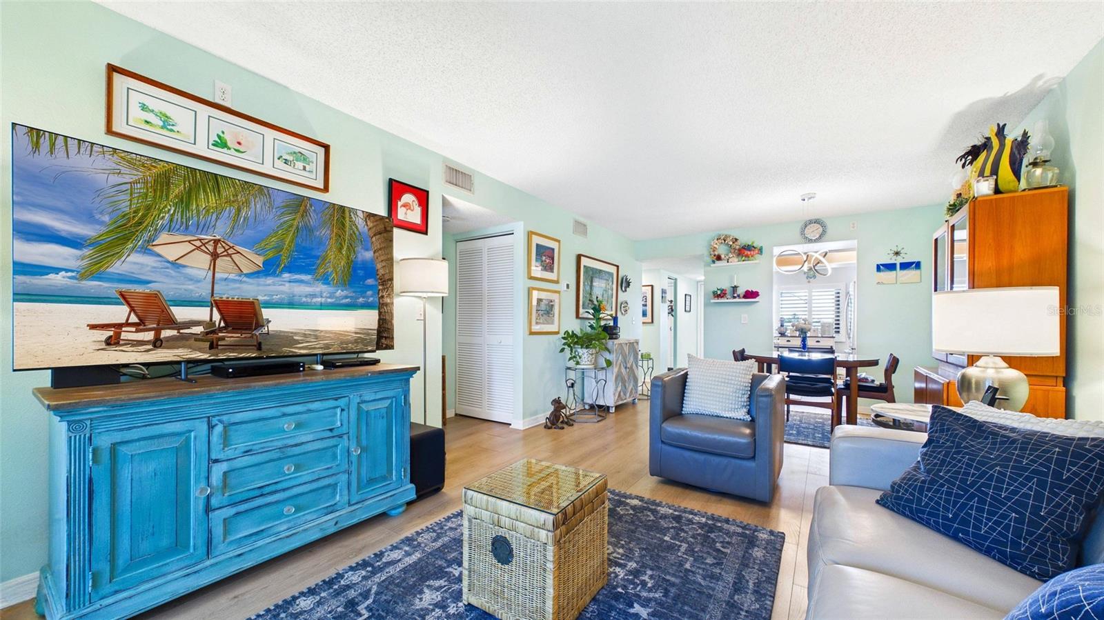 6000 PARK PLACE CONDO - Residential