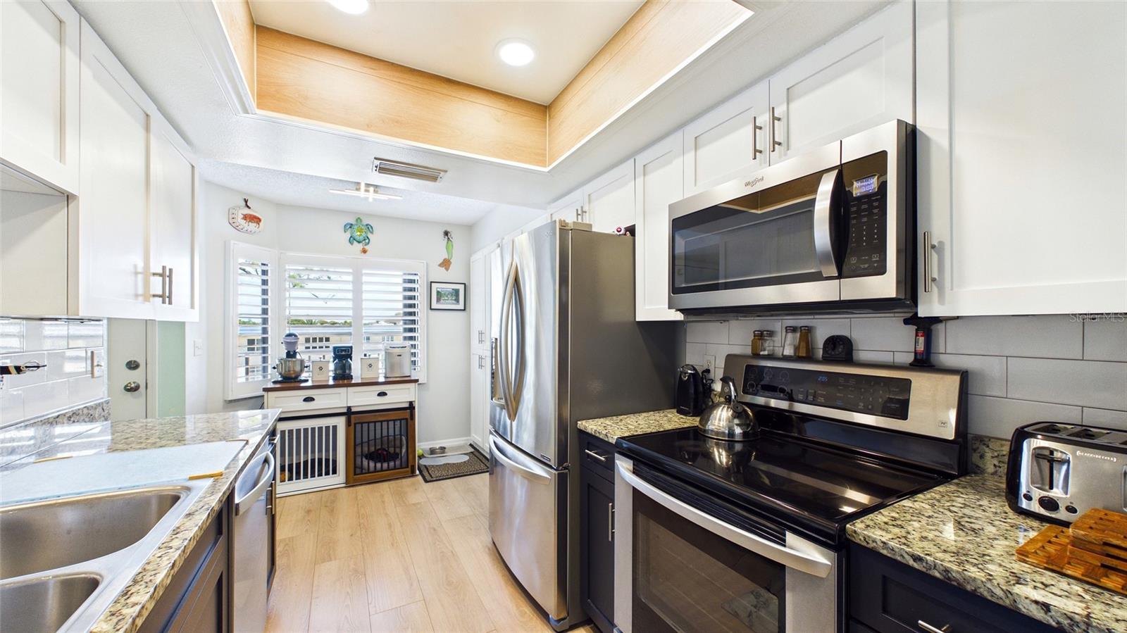 6000 PARK PLACE CONDO - Residential