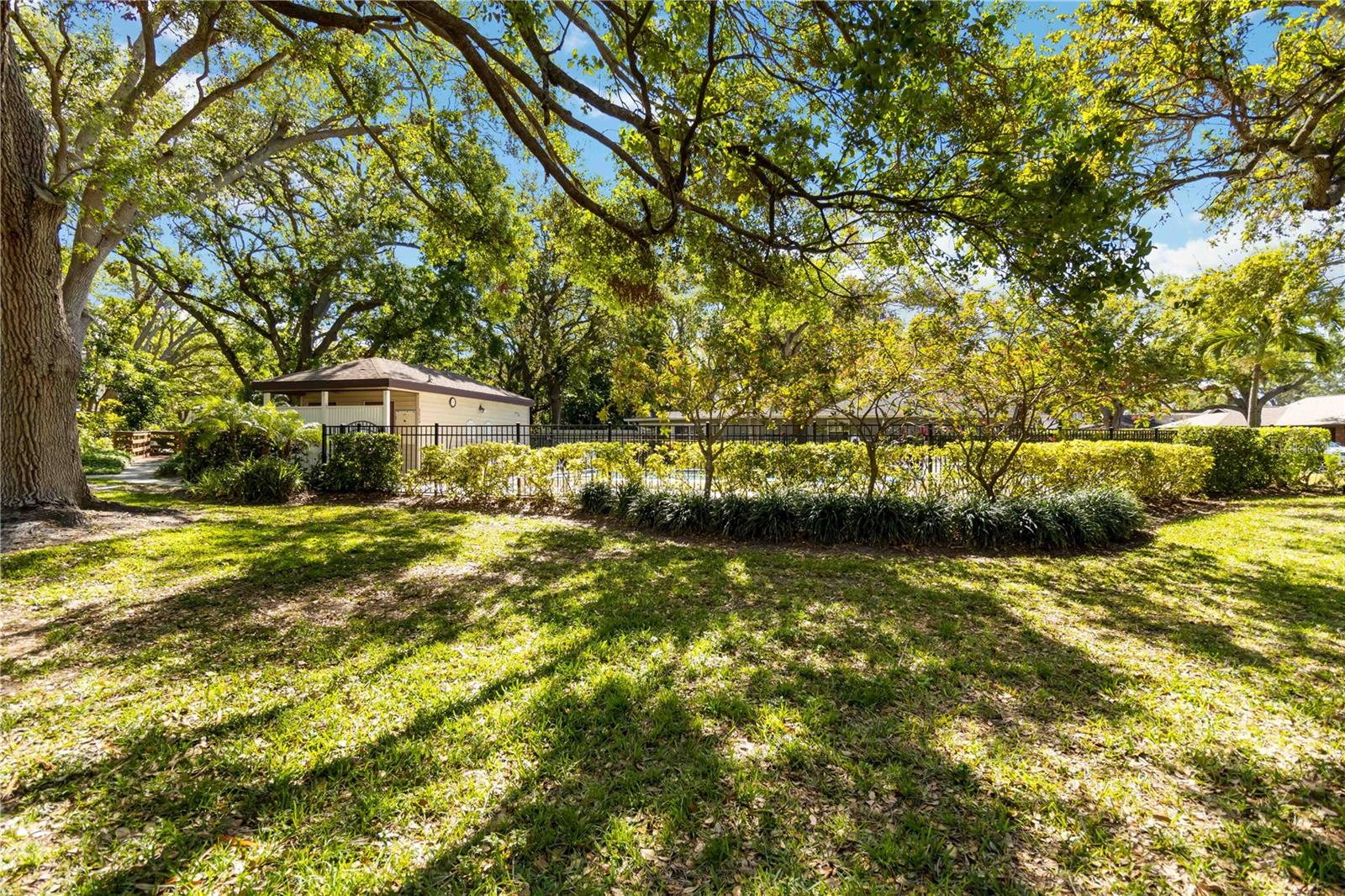ARBOR OAKS SUB PH 2 - Residential