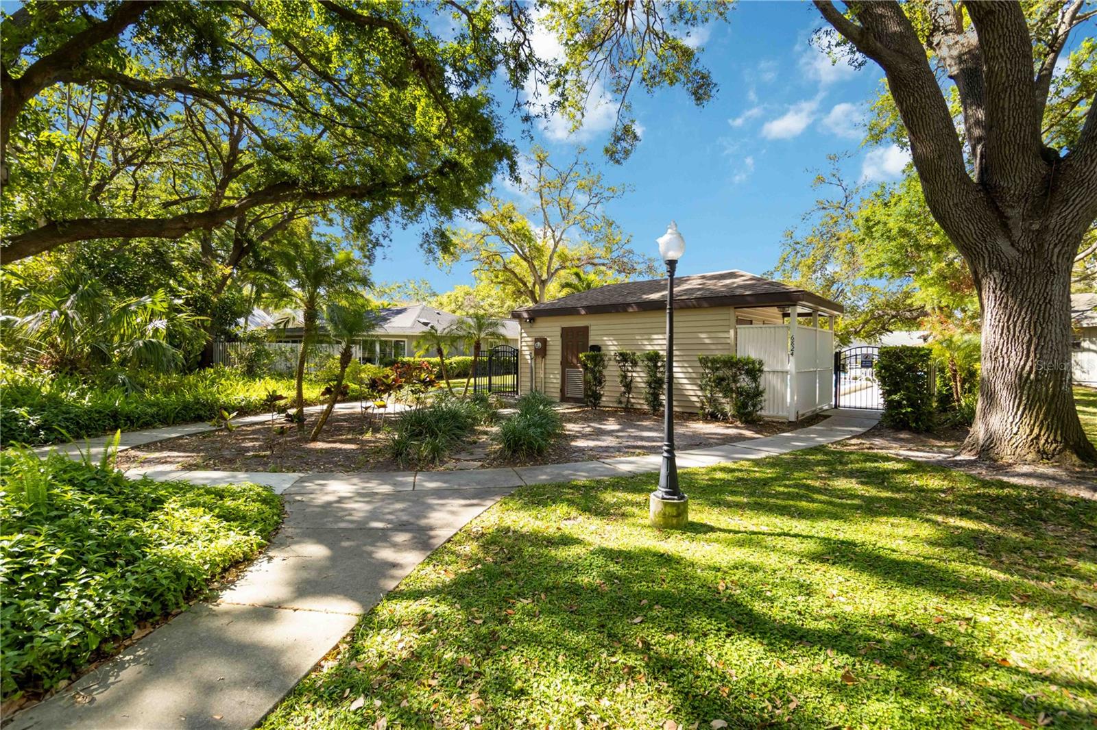 ARBOR OAKS SUB PH 2 - Residential